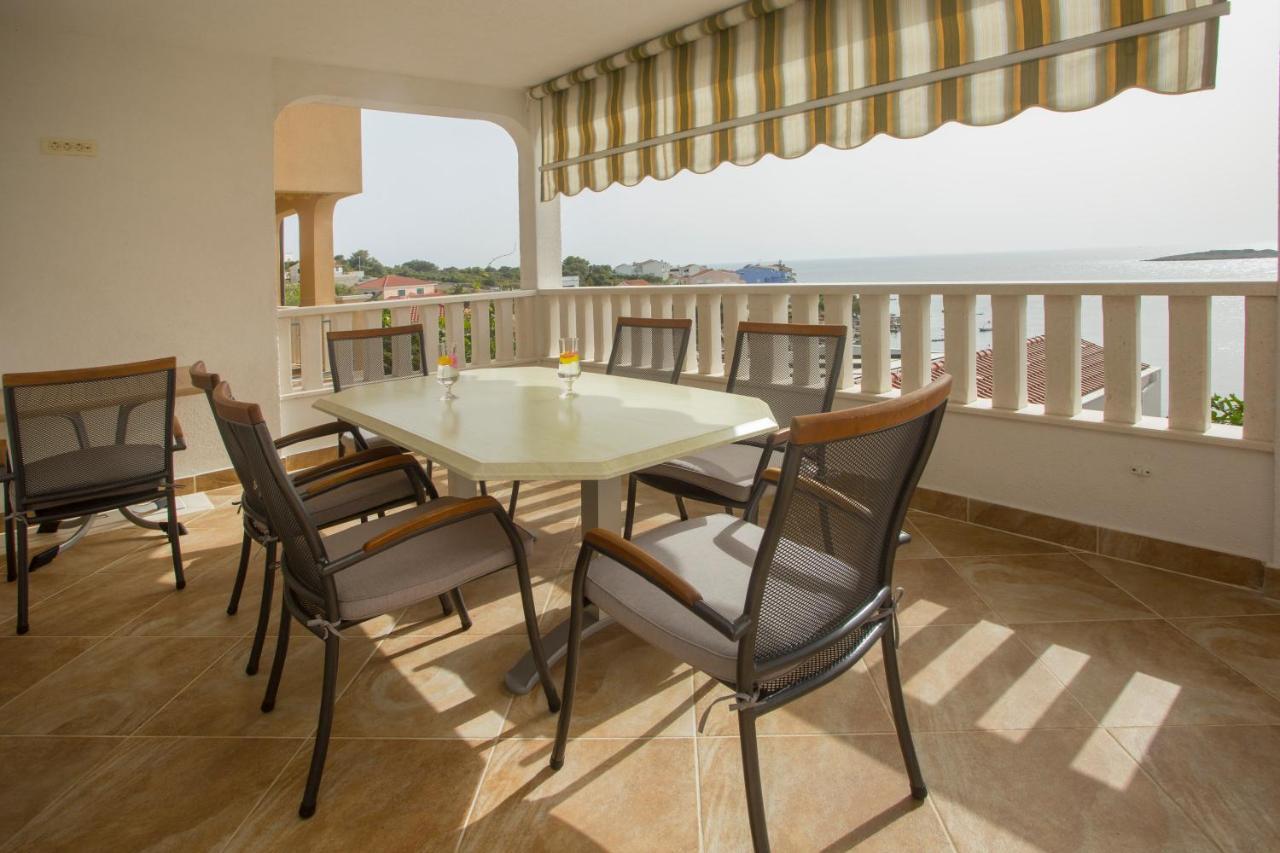 Apartments Lucija Ražanj Extérieur photo