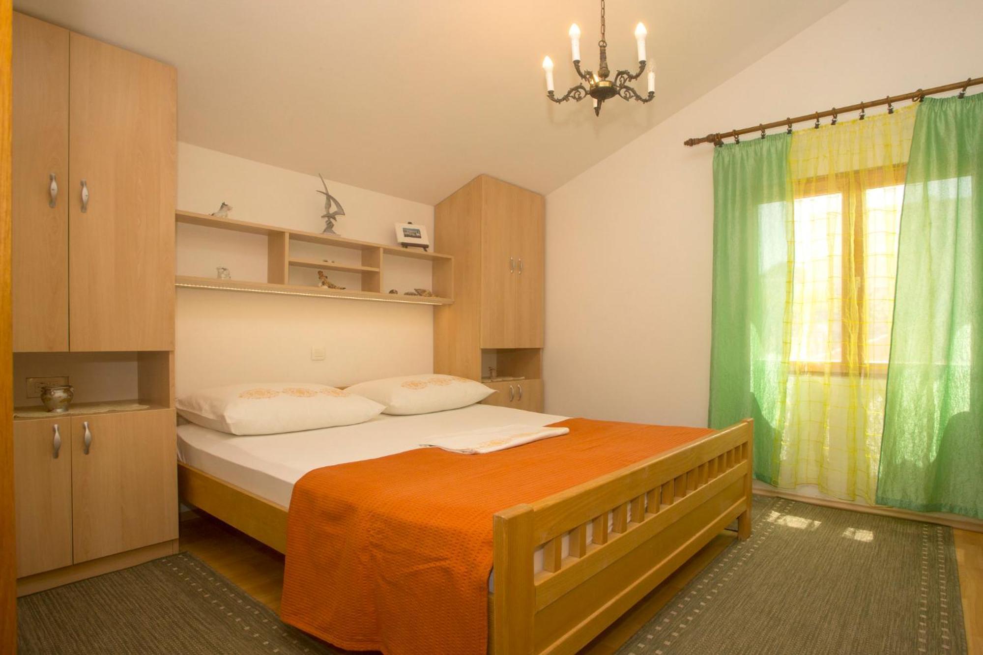 Apartments Lucija Ražanj Chambre photo